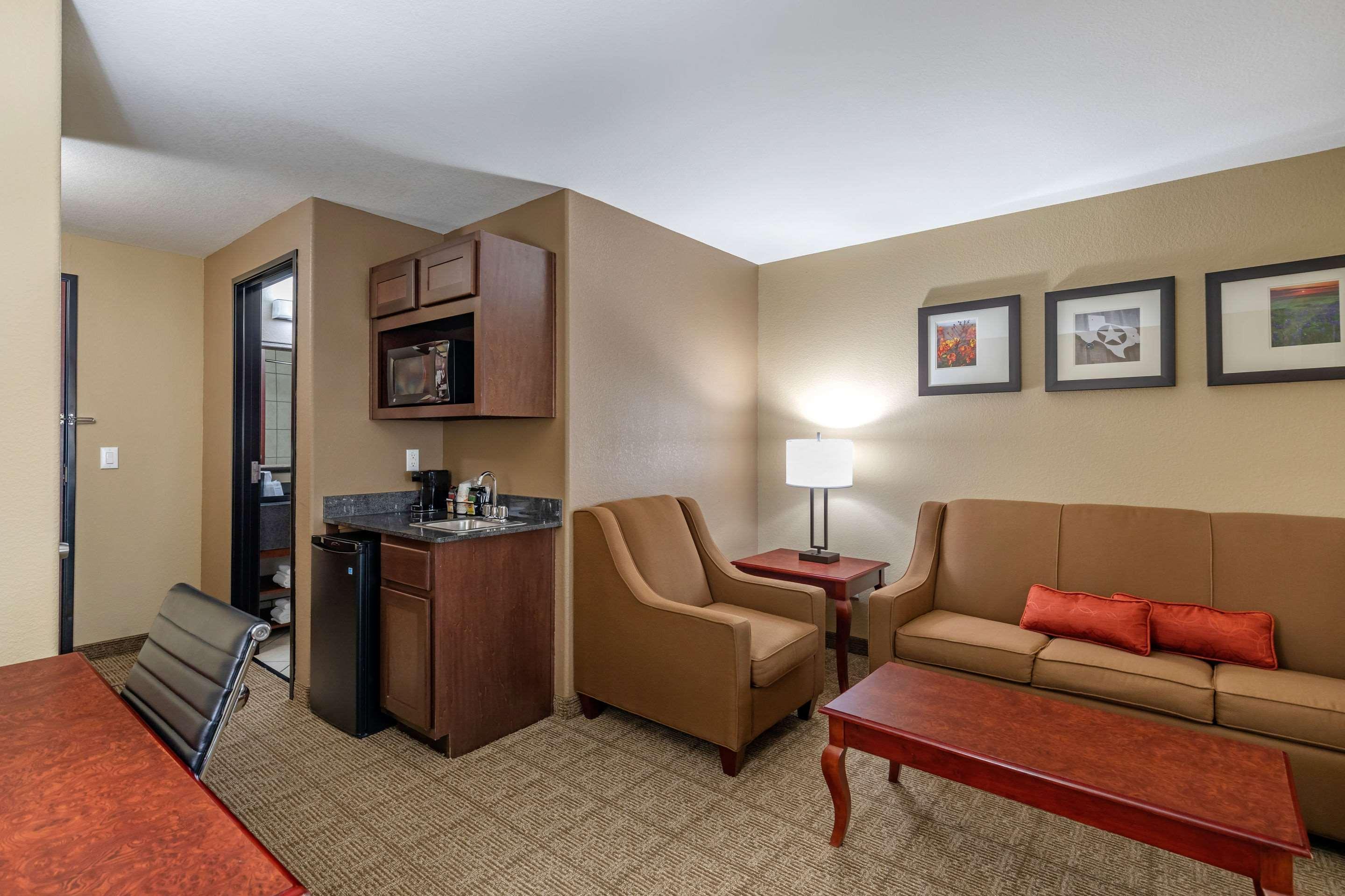 Comfort Suites Ennis Dış mekan fotoğraf